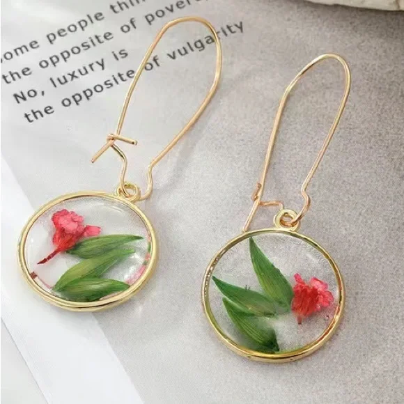 Red Dried Flower Earrings - Picture 2 of 3